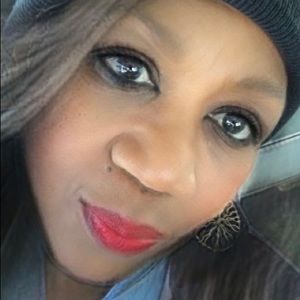 Meet your Posher, Pamela